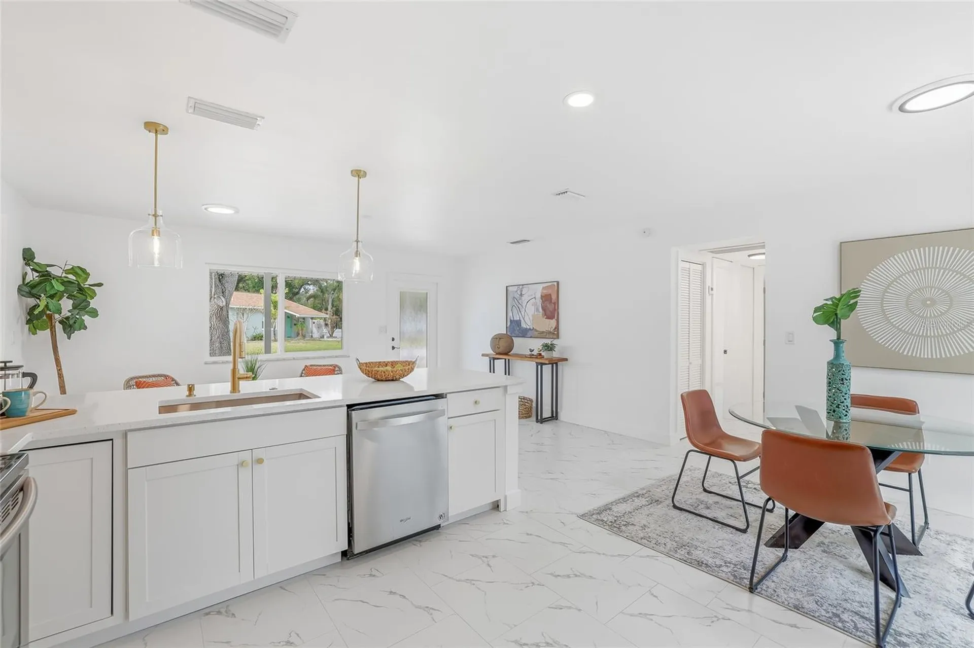4095 Locust Street NE St Petersburg FL 33703