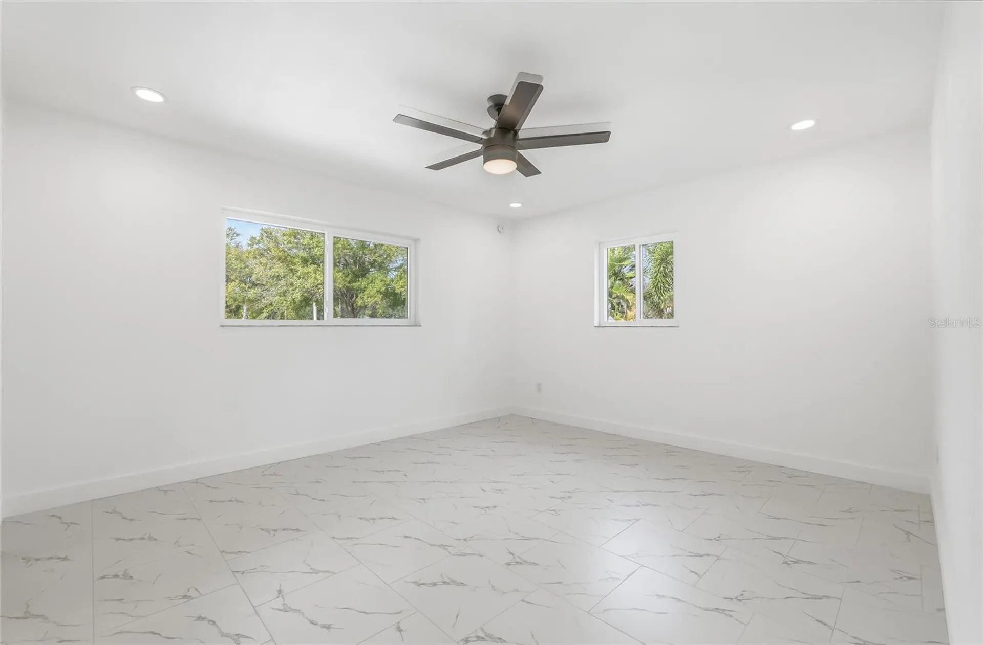 4095 Locust Street NE St Petersburg FL 33703