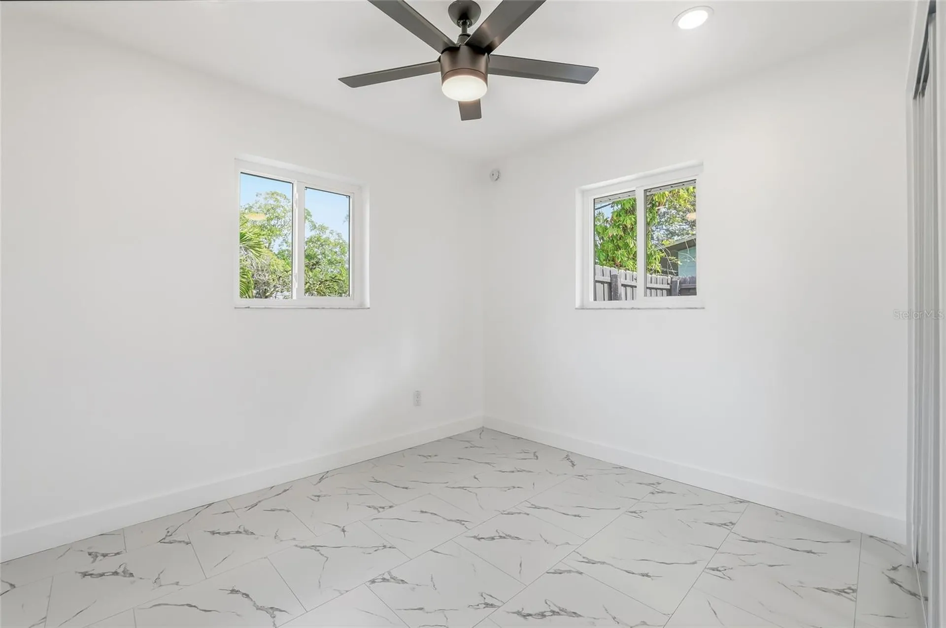4095 Locust Street NE St Petersburg FL 33703