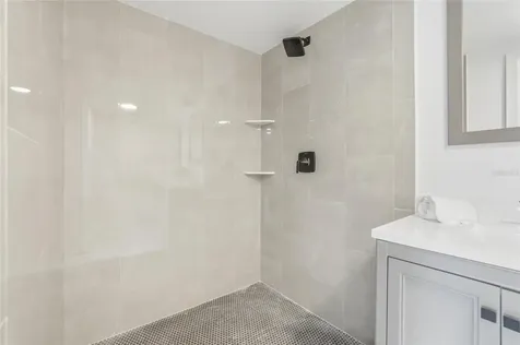 4095 Locust Street NE St Petersburg FL 33703