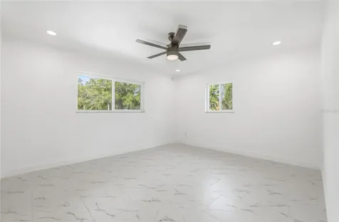 4095 Locust Street NE St Petersburg FL 33703