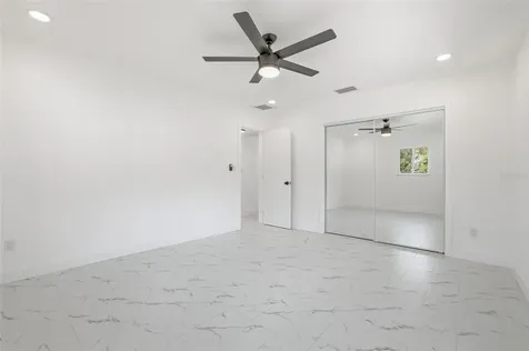 4095 Locust Street NE St Petersburg FL 33703