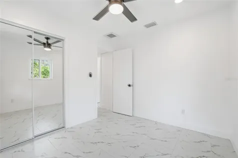 4095 Locust Street NE St Petersburg FL 33703