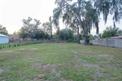 136 Ninth Street Lake Mary FL 32746