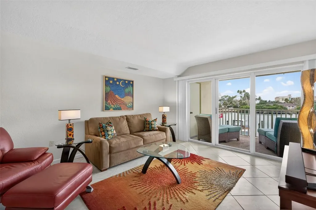 12100 Capri Circle S Treasure Island FL 33706