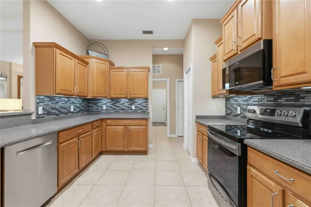 9004 Brookfield Terrace Bradenton FL 34212