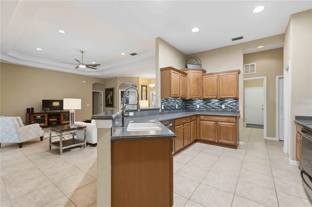 9004 Brookfield Terrace Bradenton FL 34212