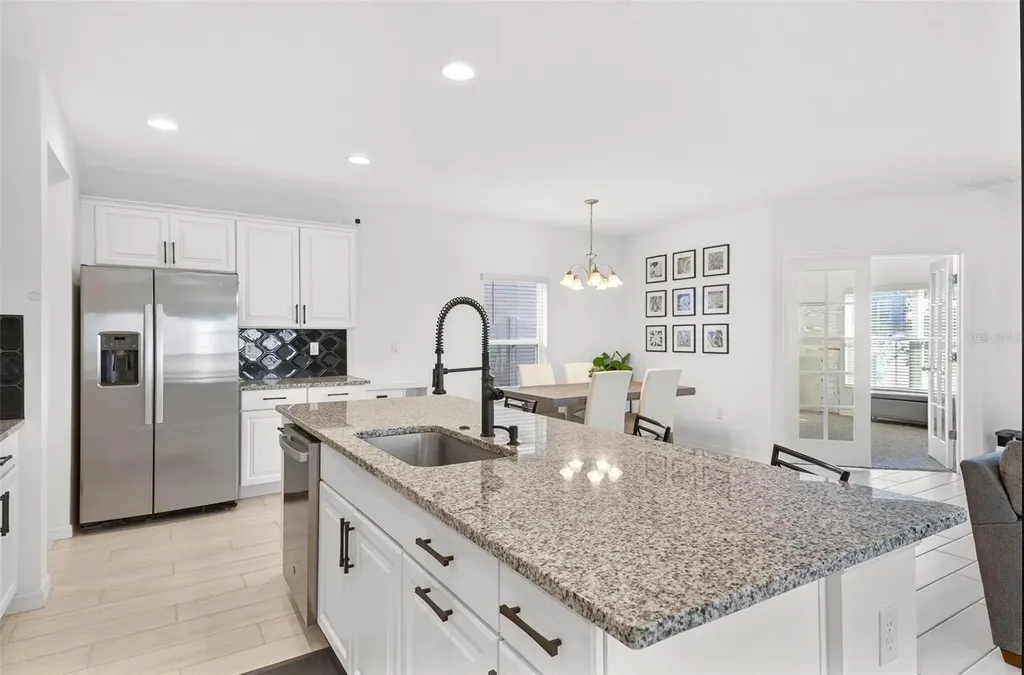 6877 Wilson Hammock Avenue Groveland FL 34736