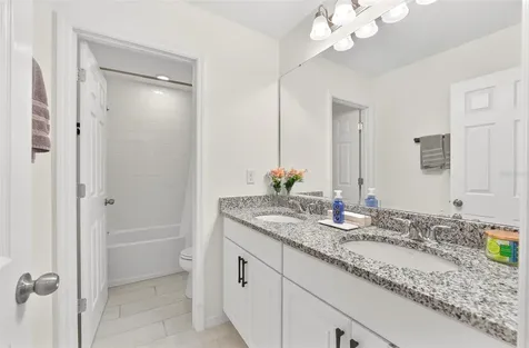 6877 Wilson Hammock Avenue Groveland FL 34736