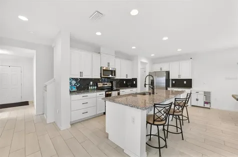 6877 Wilson Hammock Avenue Groveland FL 34736