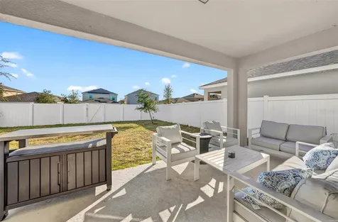 6877 Wilson Hammock Avenue Groveland FL 34736