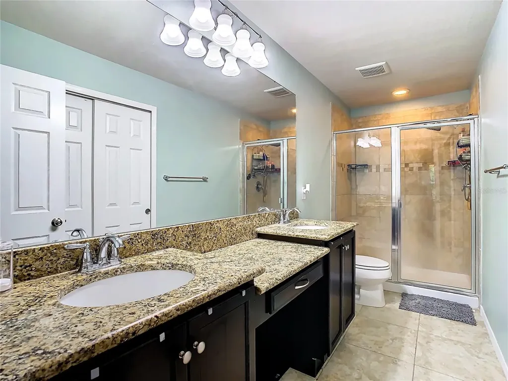 4907 White Sanderling Court Tampa FL 33619