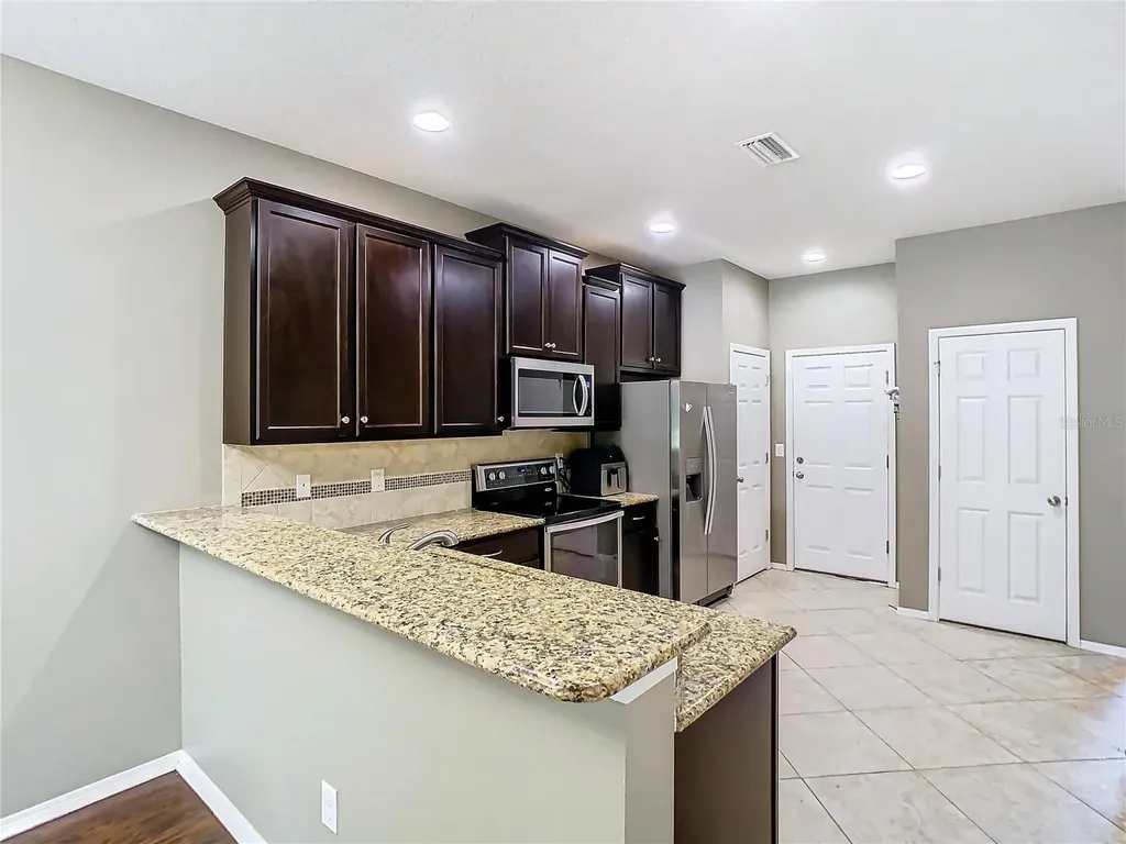 4907 White Sanderling Court Tampa FL 33619