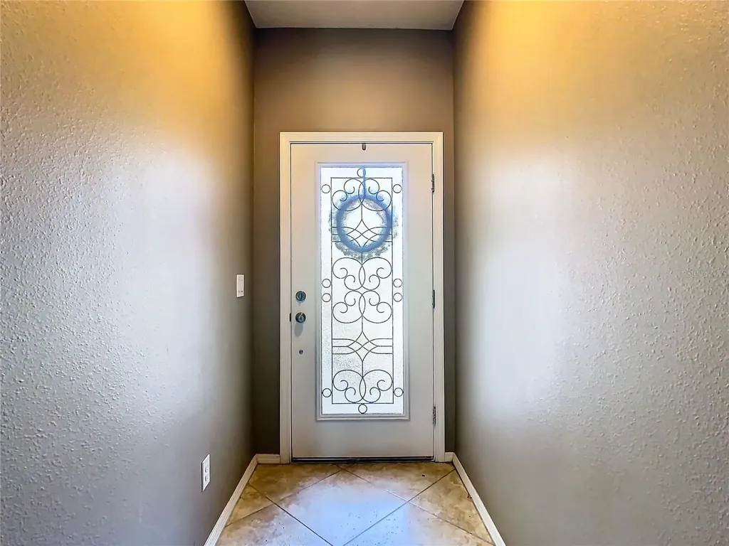 4907 White Sanderling Court Tampa FL 33619
