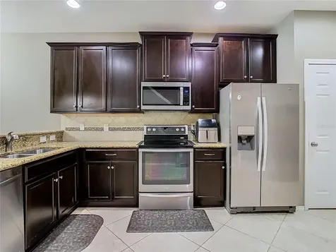 4907 White Sanderling Court Tampa FL 33619