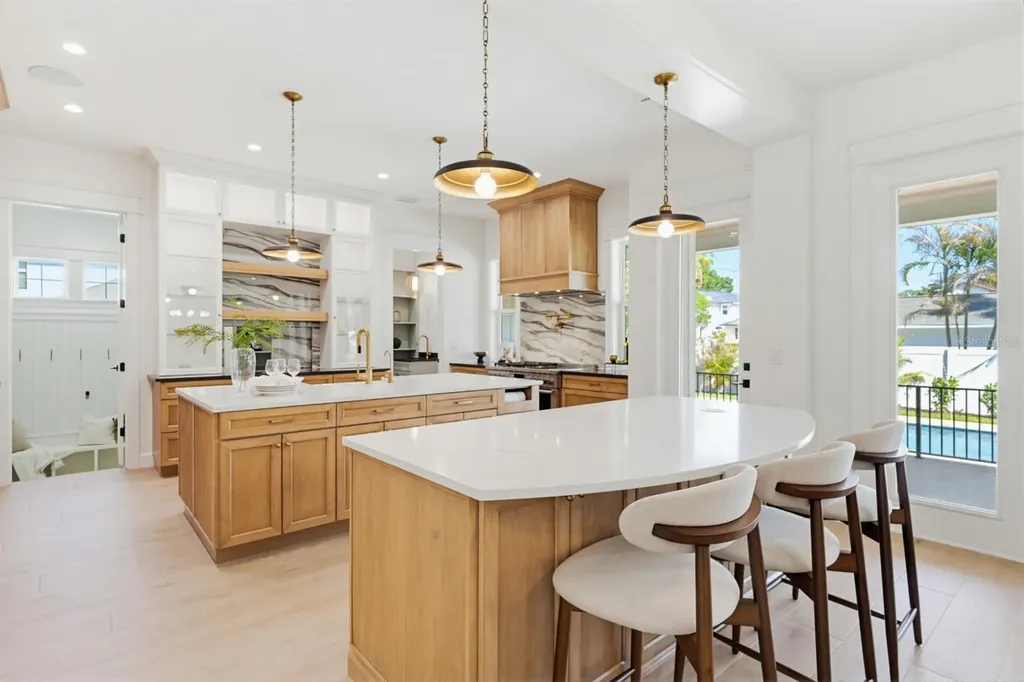 4123 W Corona Street Tampa FL 33629