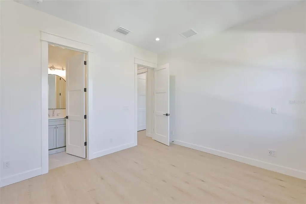 4123 W Corona Street Tampa FL 33629