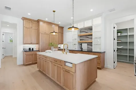 4123 W Corona Street Tampa FL 33629