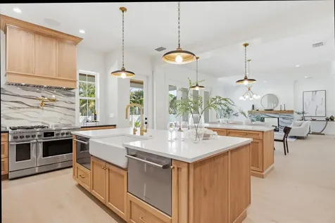 4123 W Corona Street Tampa FL 33629