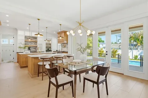 4123 W Corona Street Tampa FL 33629
