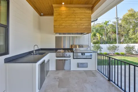 4123 W Corona Street Tampa FL 33629