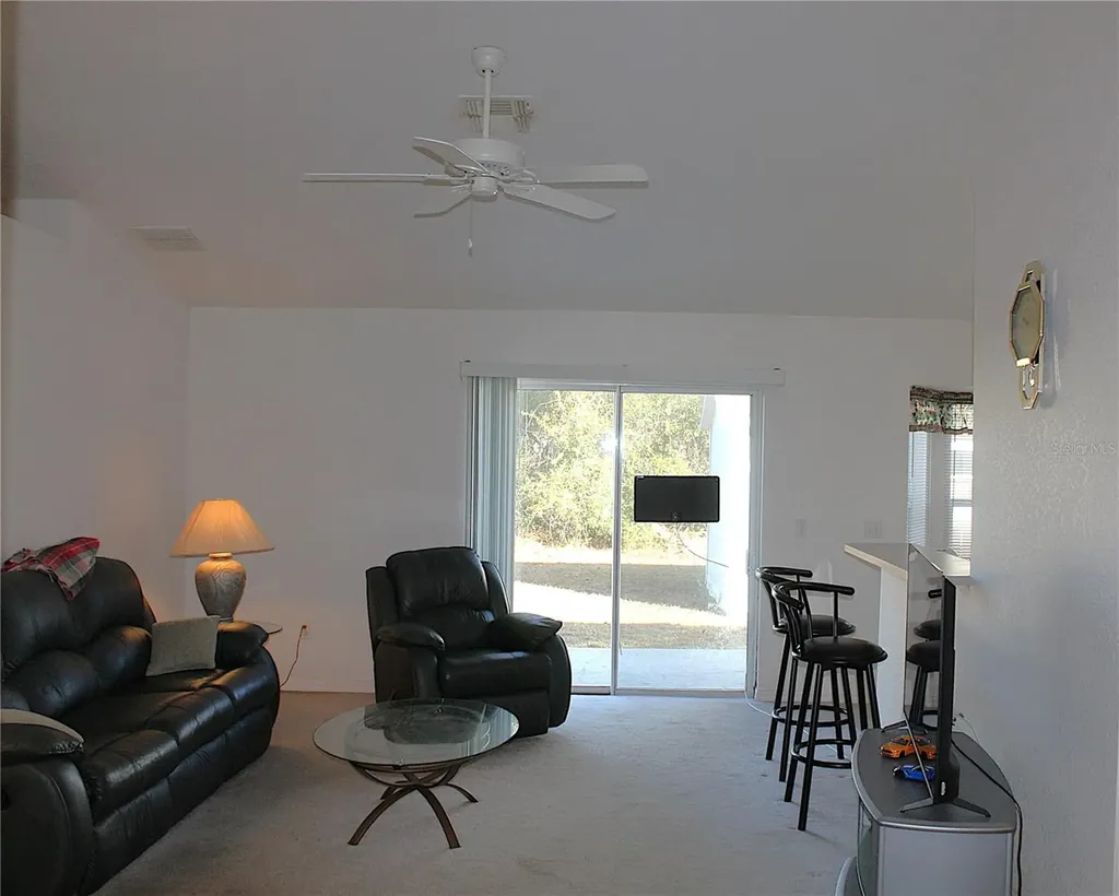 13029 NE 6th Place Silver Springs FL 34488
