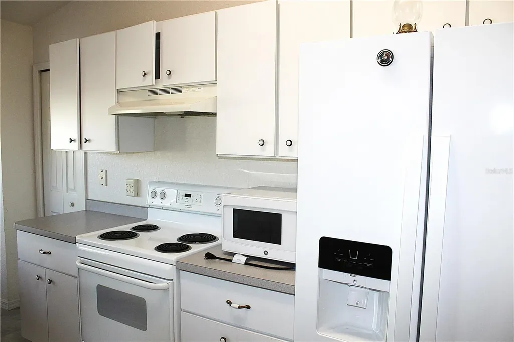 13029 NE 6th Place Silver Springs FL 34488