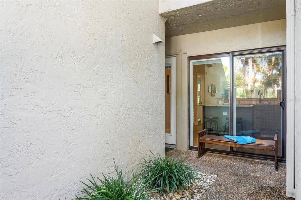 5260 Gulf Of Mexico Drive Longboat Key FL 34228