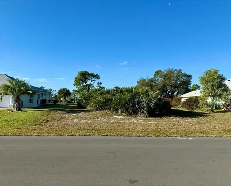 114 Tournament Road Rotonda West FL 33947