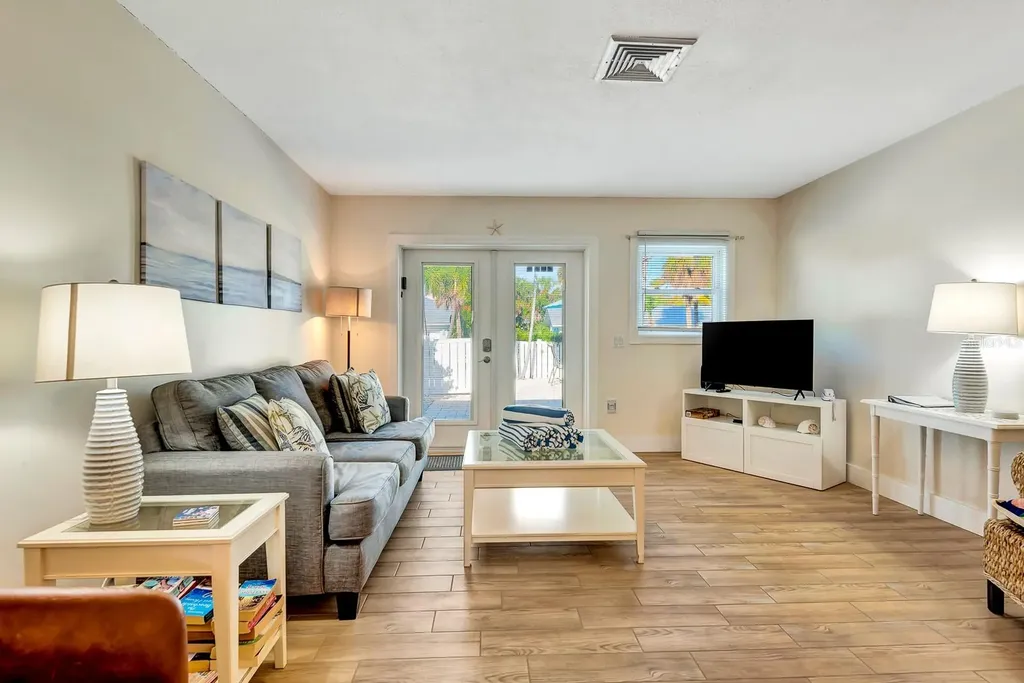 207 75th Street Bradenton Beach FL 34217