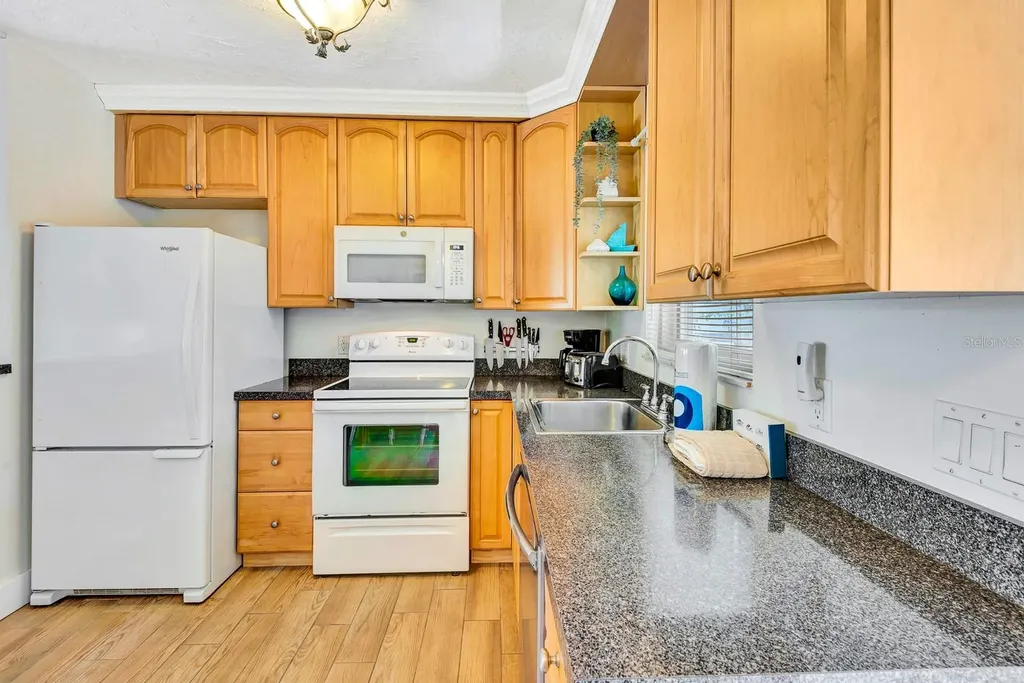 207 75th Street Bradenton Beach FL 34217