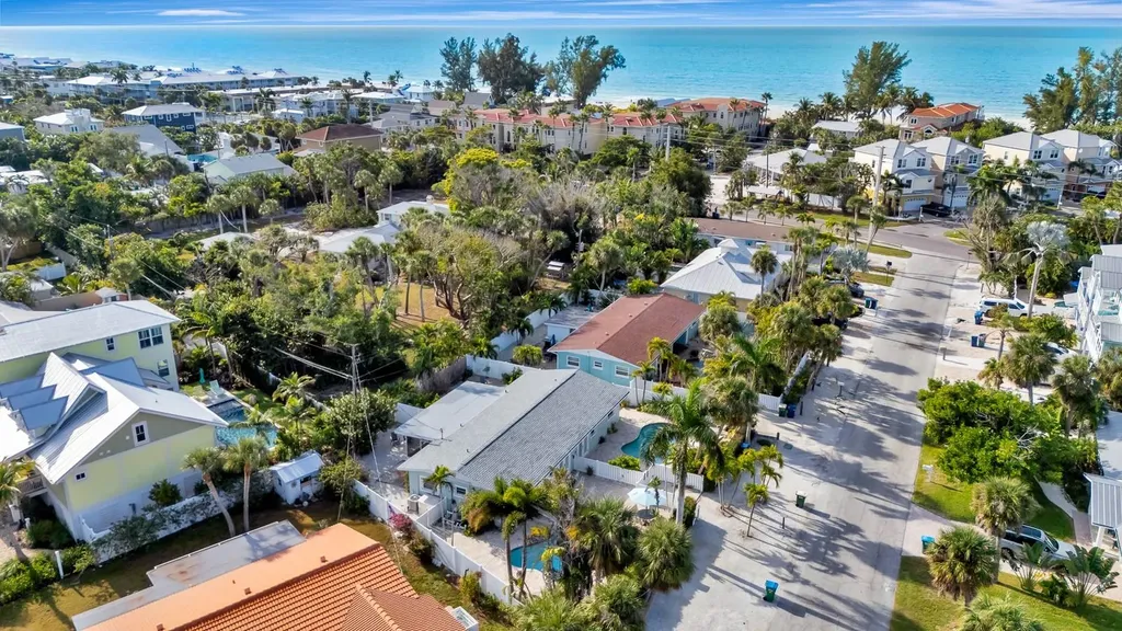 207 75th Street Bradenton Beach FL 34217