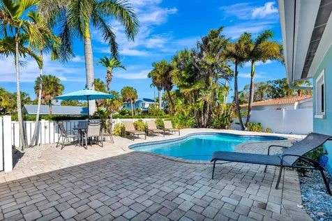 207 75th Street Bradenton Beach FL 34217