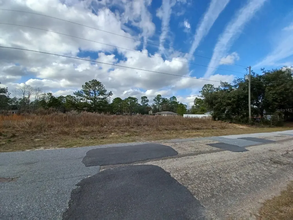 7514 N Voyager Drive Citrus Springs FL 34433