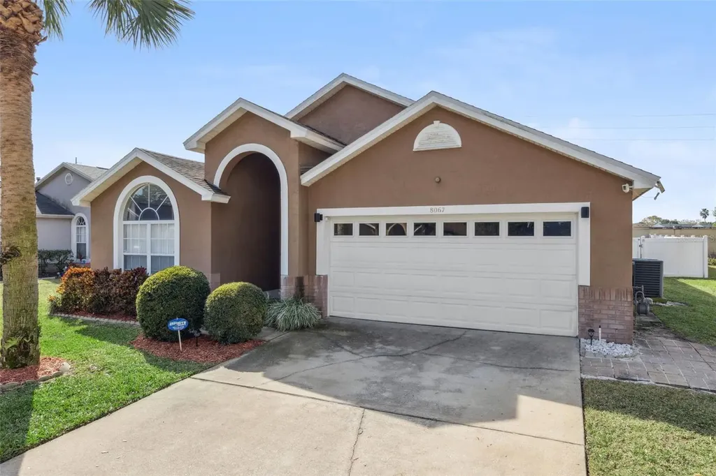 8067 Roaring Creek Court Kissimmee FL 34747