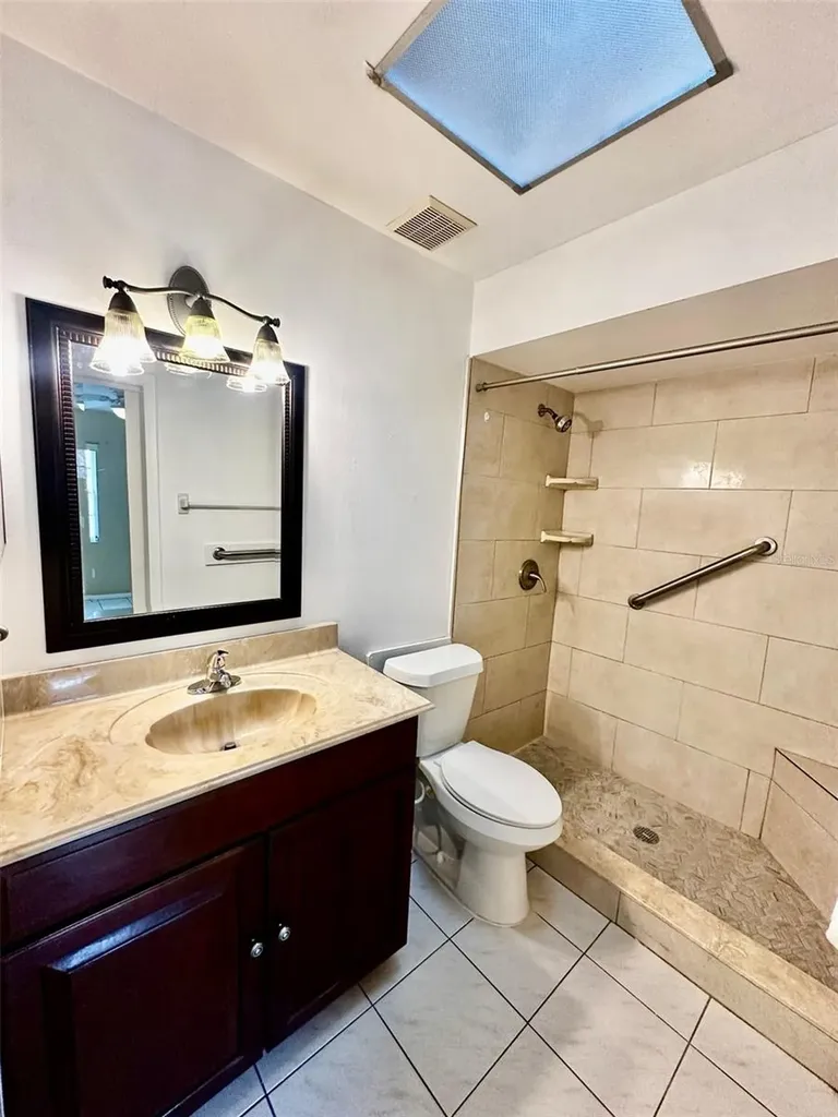 1303 Candlewyck Drive Orlando FL 32807