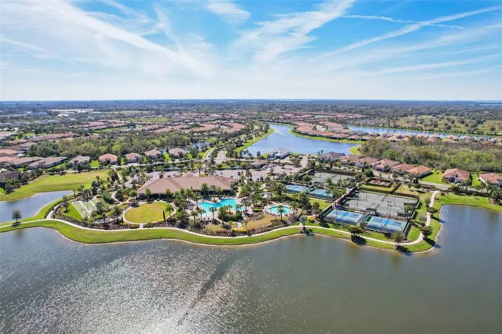 10802 Seasons Way Palmetto FL 34221