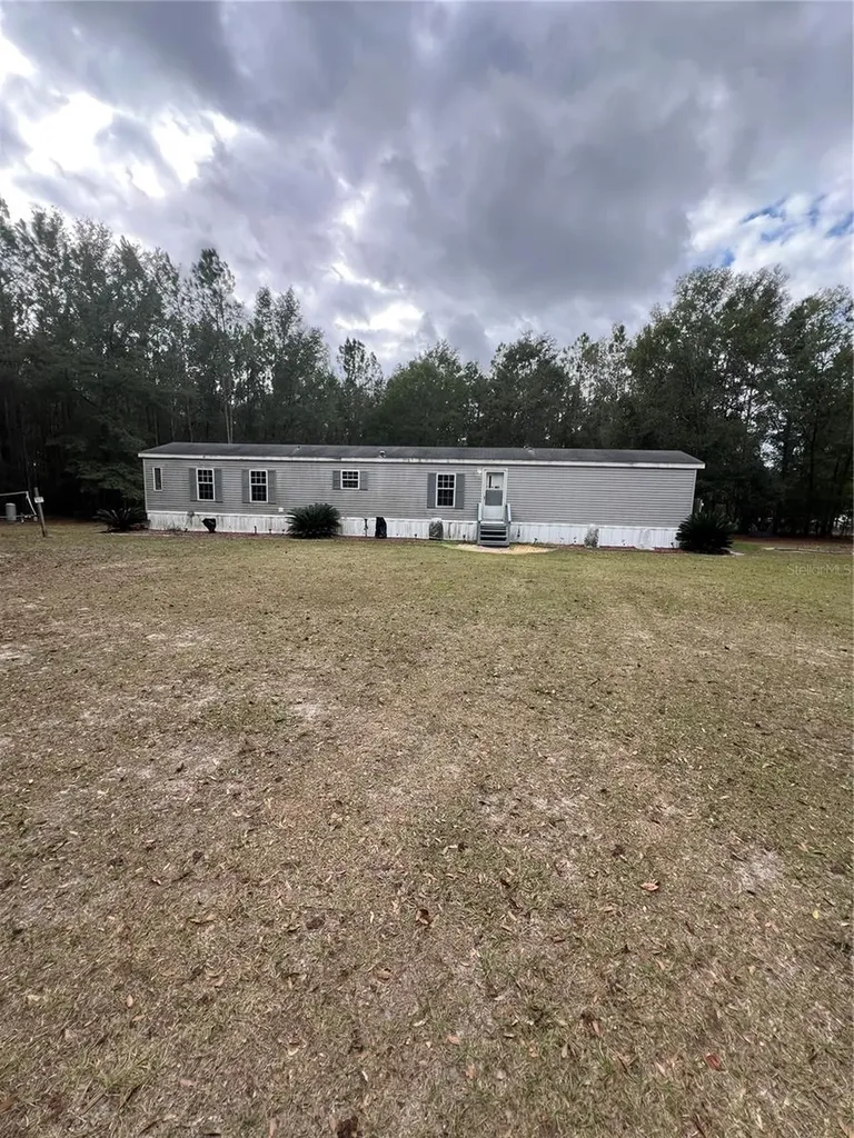 589 SW Cumorah Hill Street Fort White FL 32038