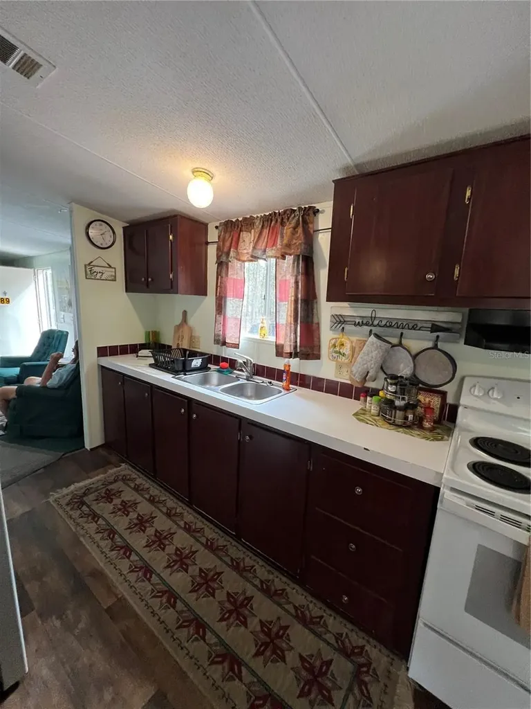 589 SW Cumorah Hill Street Fort White FL 32038