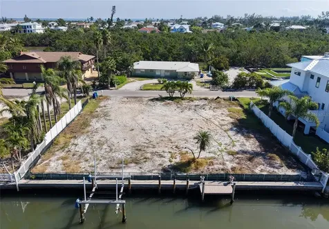 579 Bayview Drive Longboat Key FL 34228