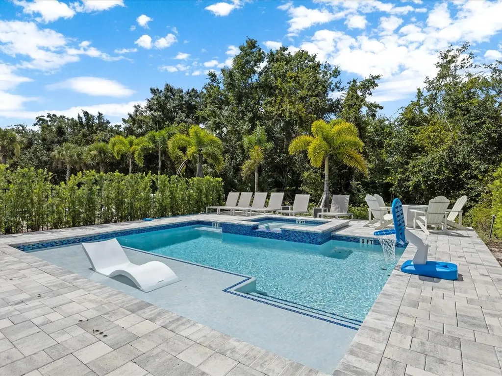832 Desert Mountain Court Reunion FL 34747