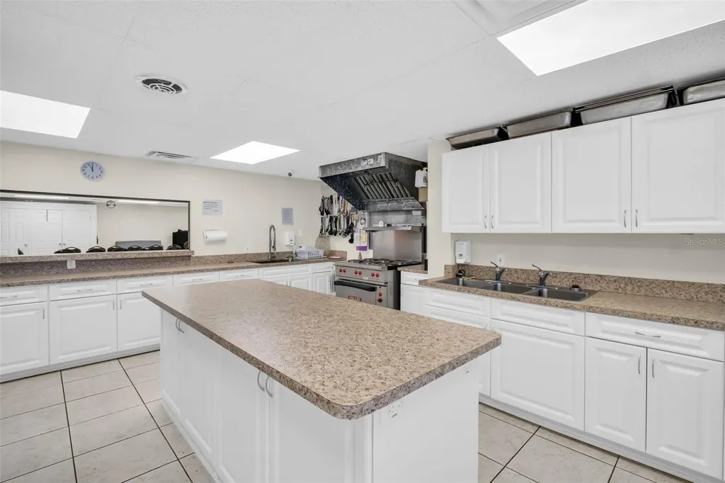 2033 Maui Drive Holiday FL 34691
