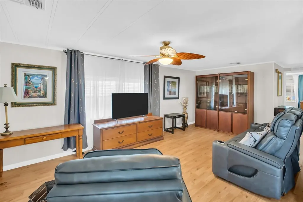 2033 Maui Drive Holiday FL 34691