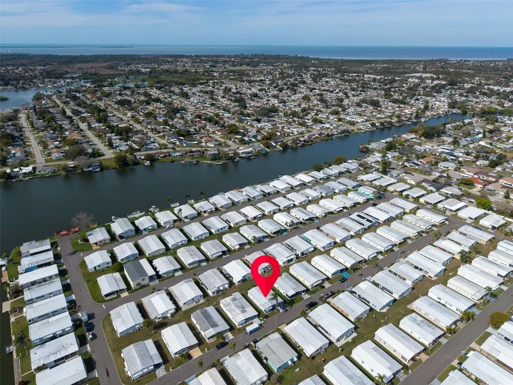 2033 Maui Drive Holiday FL 34691