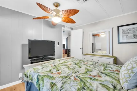 2033 Maui Drive Holiday FL 34691