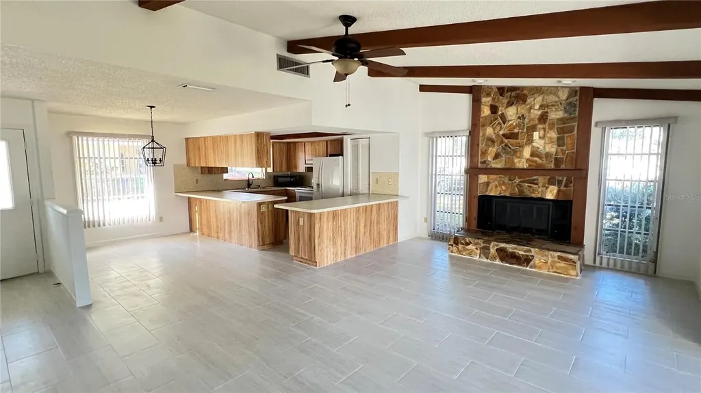 10548 86th Avenue N Seminole FL 33772
