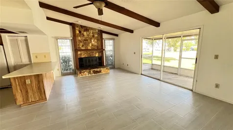 10548 86th Avenue N Seminole FL 33772