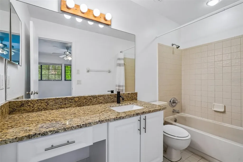 5606 SW 8th Place Gainesville FL 32607