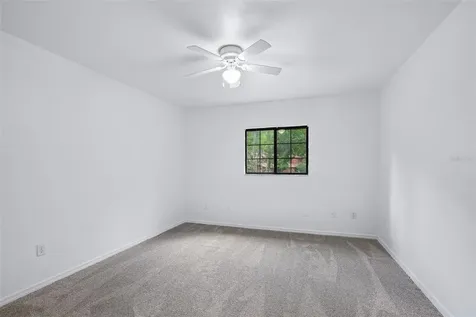 5606 SW 8th Place Gainesville FL 32607
