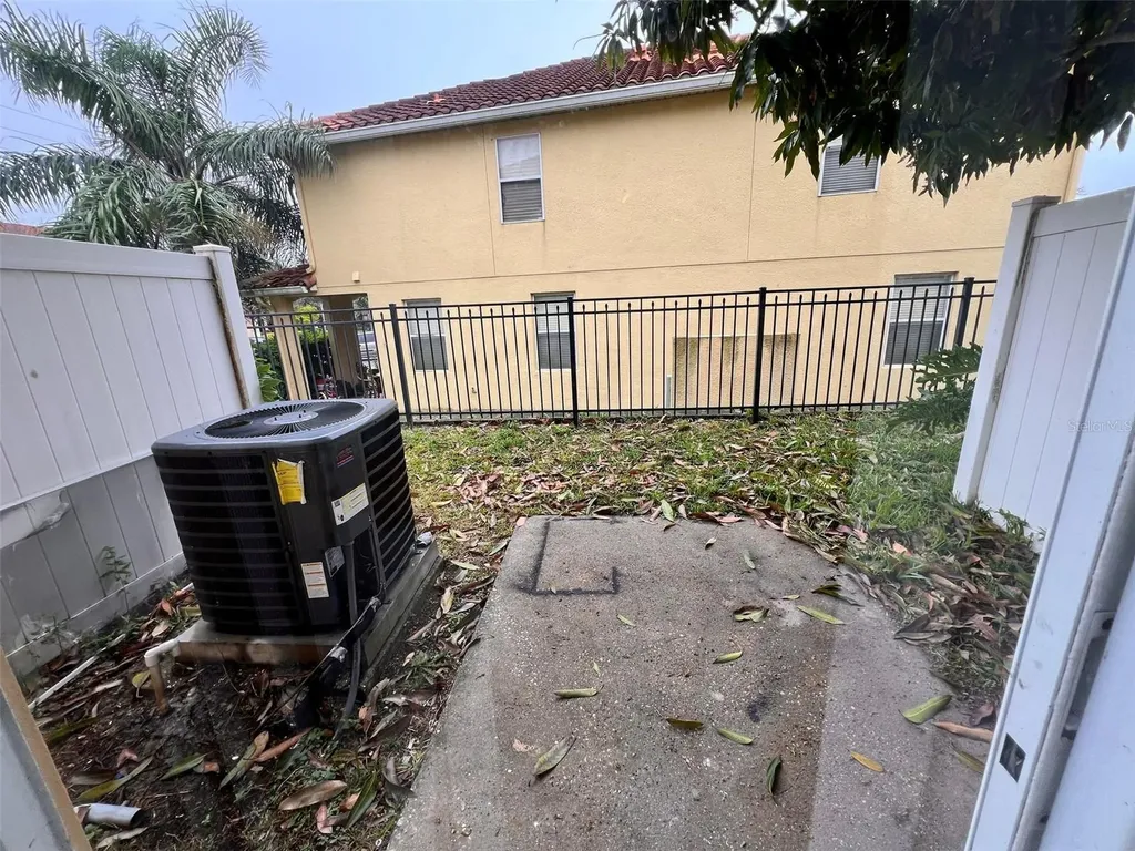 7602 Long Island Drive Kissimmee FL 34747